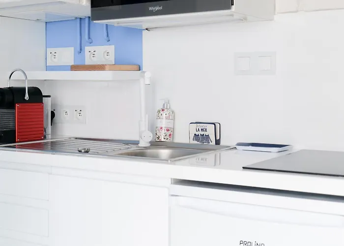 Joli Rénové Quartier Port Olona 2 Personnes