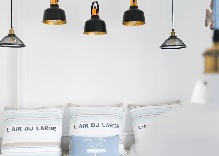 Joli Rénové Quartier Port Olona 2 Personnes Appartement